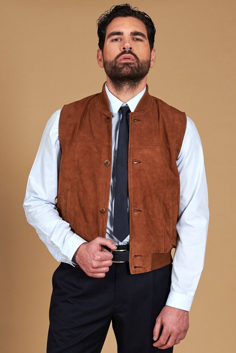 Gilet en cuir suédé cognac...